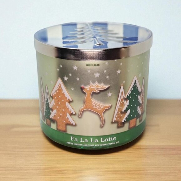 🆕Bath & Body Works Fa La La Latte 3 Wick Candle - Picture 1 of 3